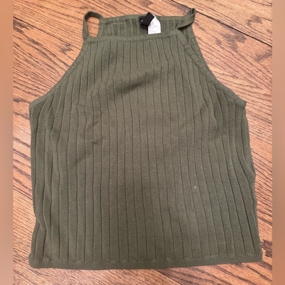 H&M Divided Olive Ribbed Tank + American Eagle Rust Henley Top Bundle Medium - Picture 5 of 6